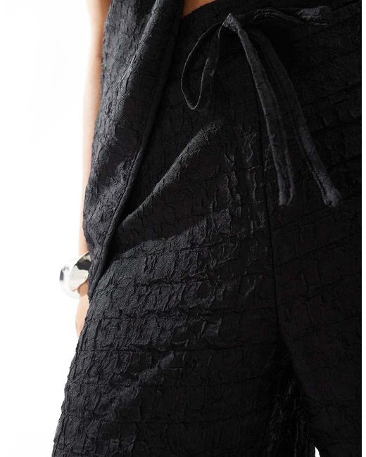 Pantalones Negros Holgados Texturizados De (Parte De Un Conjunto) Vero Moda de color Black