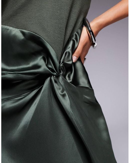 ASOS Gray – geripptes midikleid