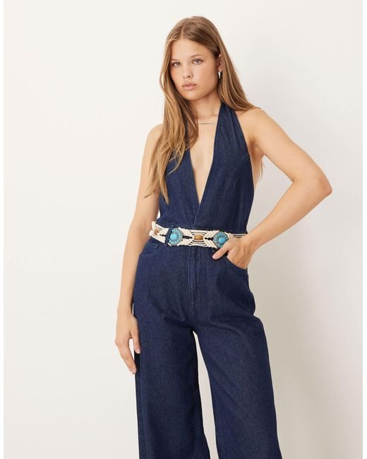 ASOS Blue – neckholder-jumpsuit aus denim mit weitem bein und rinse-waschung