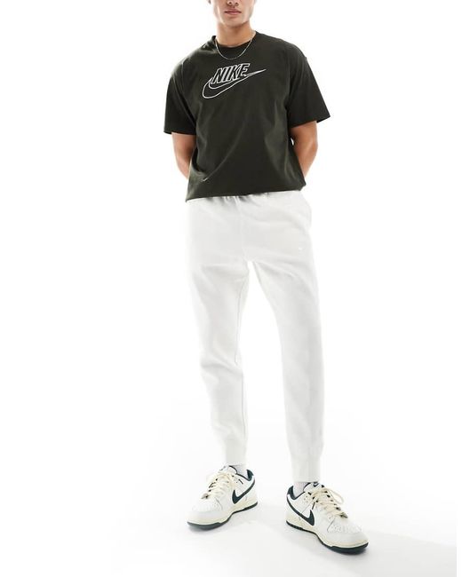 men white nike joggers