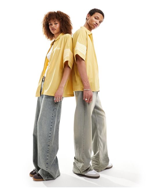Camicia unisex color avena di Adidas Originals in Metallic