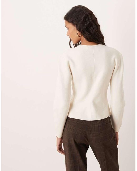 Cárdigan Con Detalle Moldeado De Punto Compacto De -Blanco Gina Tricot de color Natural