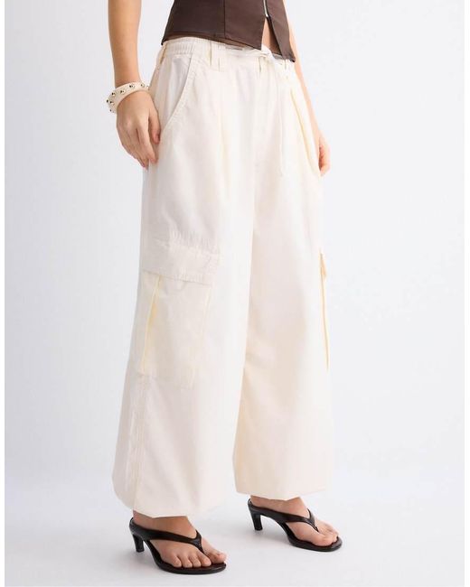 Stradivarius White Poplin Trousers With Stoppers