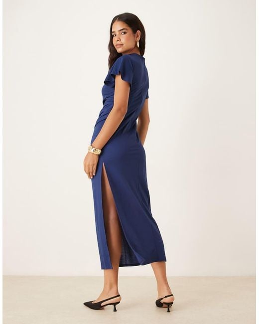 Vestido Largo Con Mangas Ángel Drapeadas De ASOS de color Blue