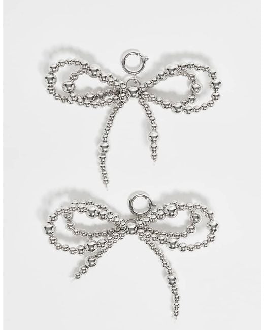 Confezione Da 2 Charm Per Scarpe E Borse A Forma Di Fiocchi Argentati di Reclaimed (vintage) in Gray
