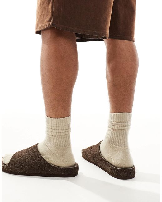Sandales styles claquettes en daim duveteux ASOS pour homme en coloris Brown