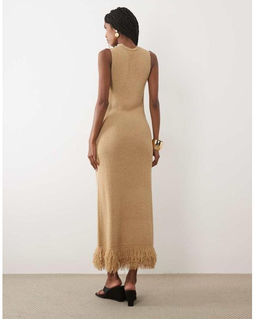 Cameron Pretty Lavish de color Natural