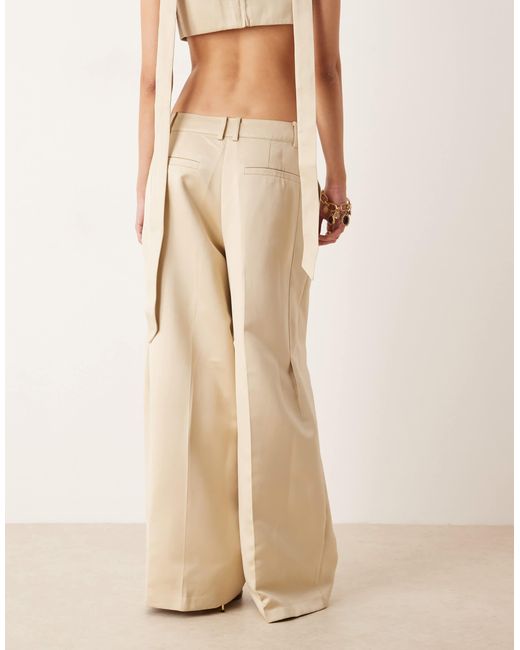 712 Asos ASOS Tailored Satin Pleated Detailing Wide Leg Pants in Natural | Lyst
