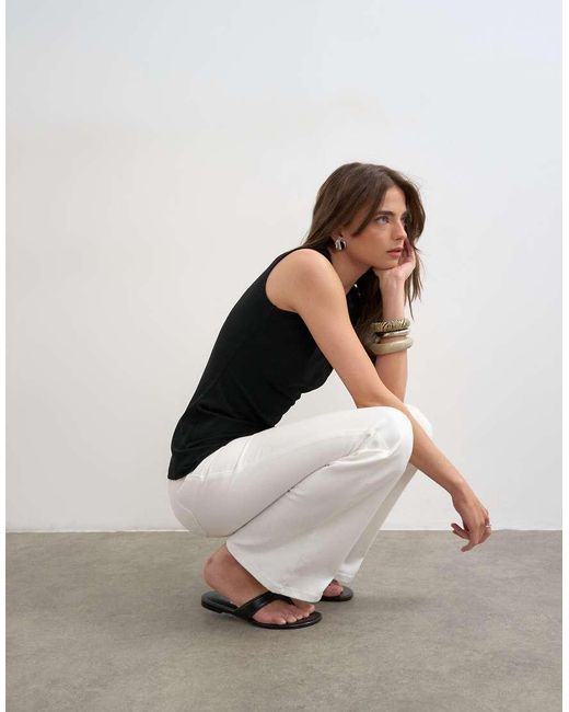 TOPSHOP White Jamie Flare High Rise Jeans
