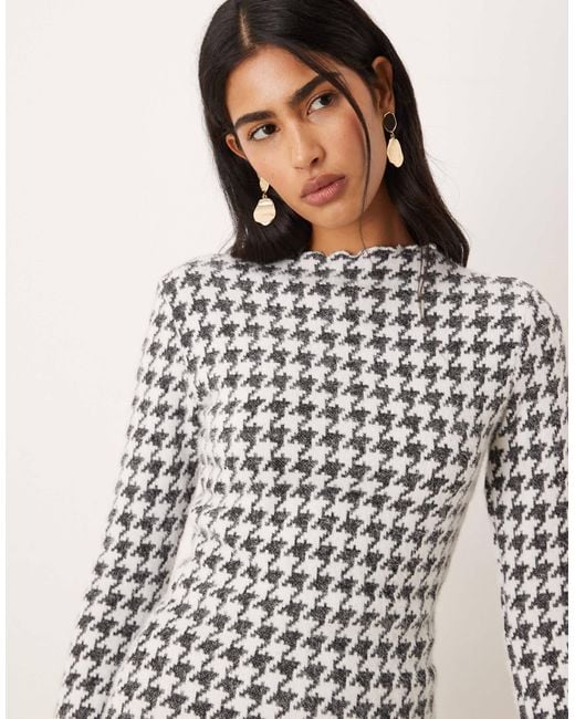 Top d'ensemble en maille pied-de-poule col montant - noir et blanc Vila en coloris White