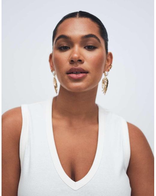 ASOS White Asos Design Curve Ribbed V Neck Vest