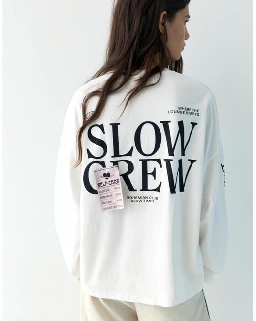 Pull&Bear White Long Sleeve T-shirt With Graphic