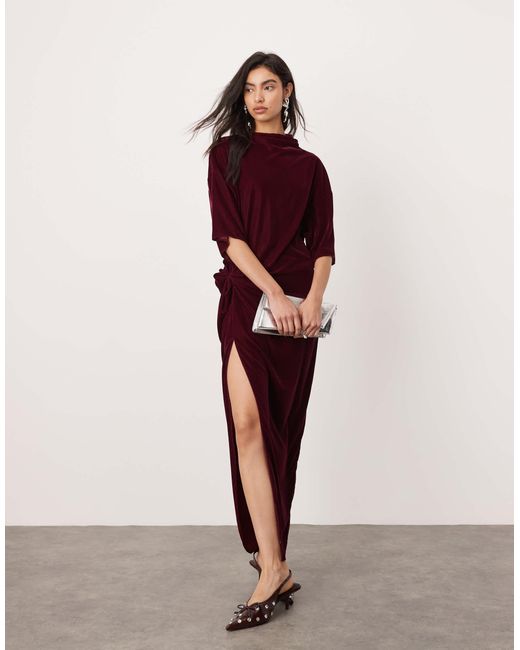 ASOS Red – maxi-t-shirt-kleid aus samt