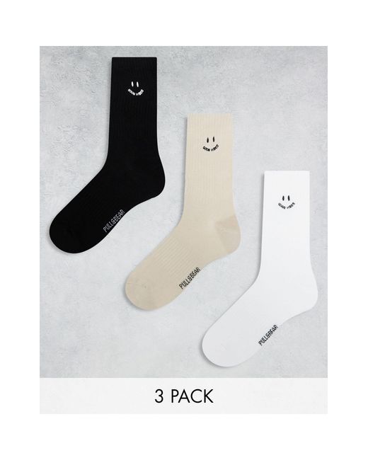 Confezione da 3 paia di calzini neri, bianchi e beige con ricamo di Pull&Bear in White da Uomo