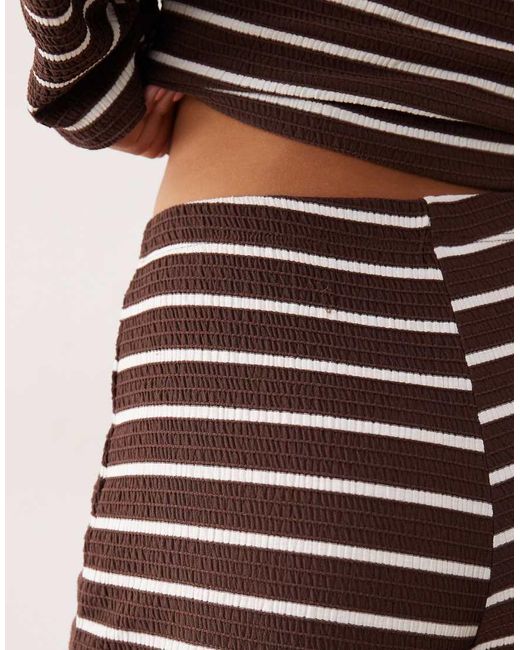 ASOS Gestreepte Geribbelde Broek Met Wijde Pijpen in het Brown