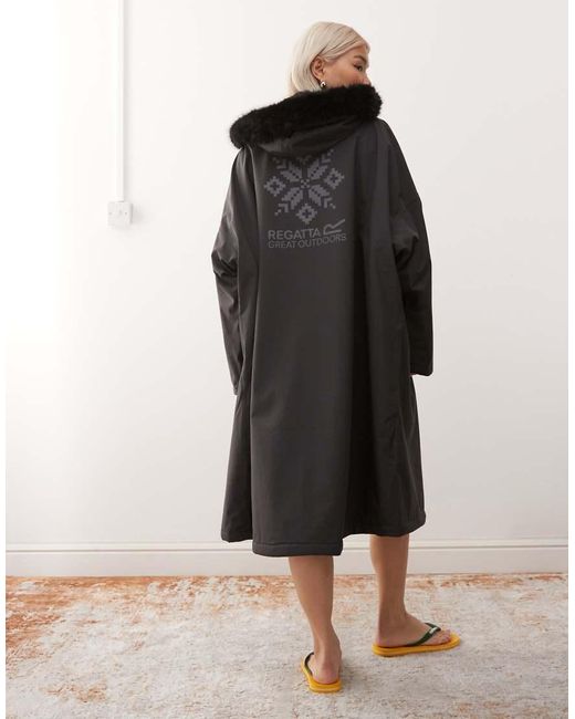 Regatta Black Changing Robe