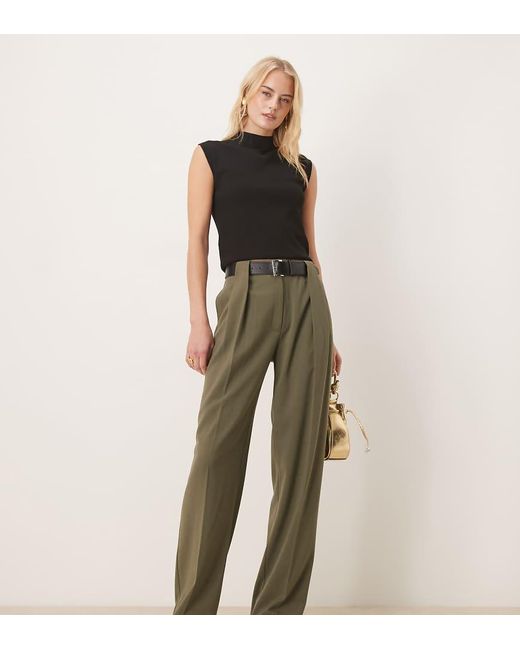 Pantalones De Sastre Caquis De Talle Alto Y Pernera Recta Con Cinturón De Asos Design Tall-Verde ASOS de color Green