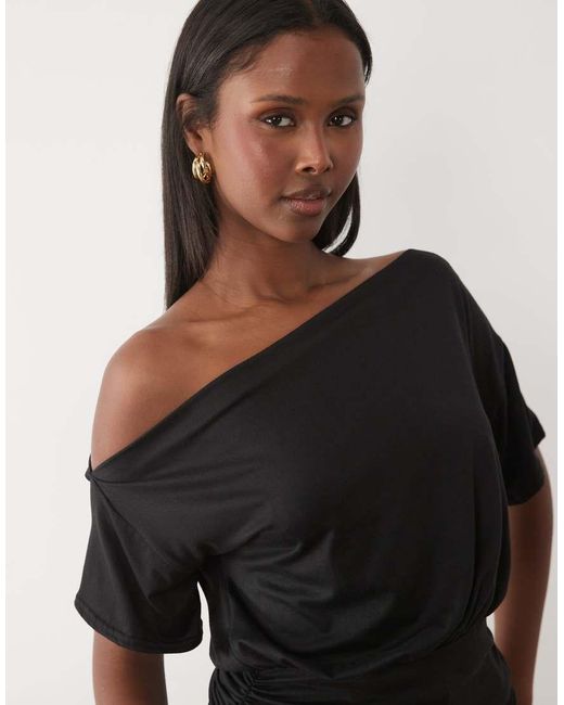 Missy Empire Black Soft Touch Off Shoulder Cinch Fitted Waist Top