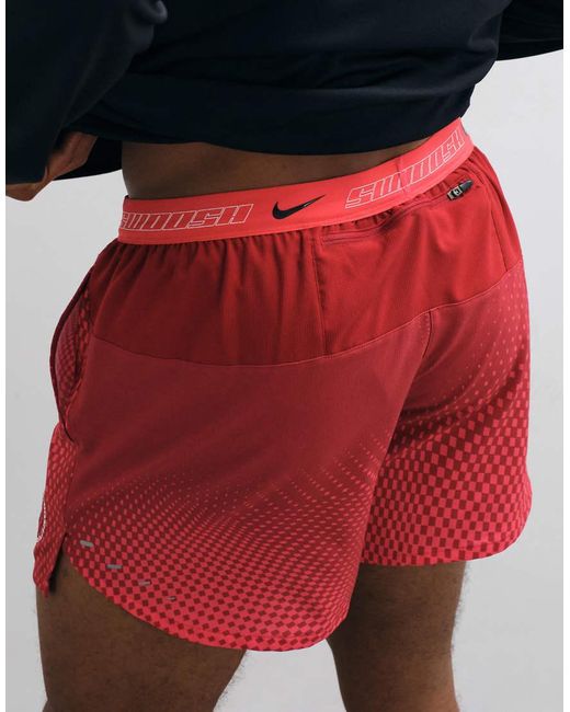 Nike Stride in het Red voor heren