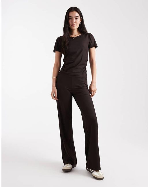Active di ONLY in Black
