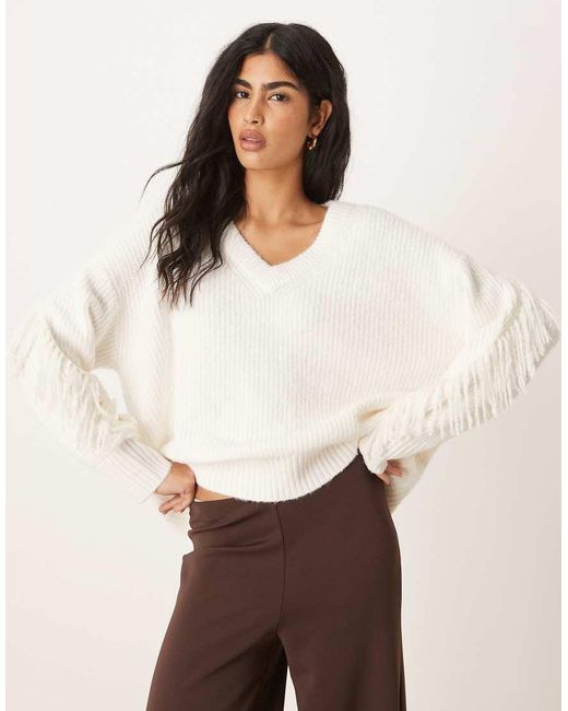 Abercrombie & Fitch White Knitted V-neck Oversized Jumper