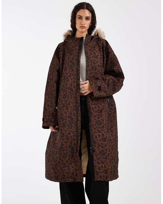 Regatta Brown Waterproof Changing Robe