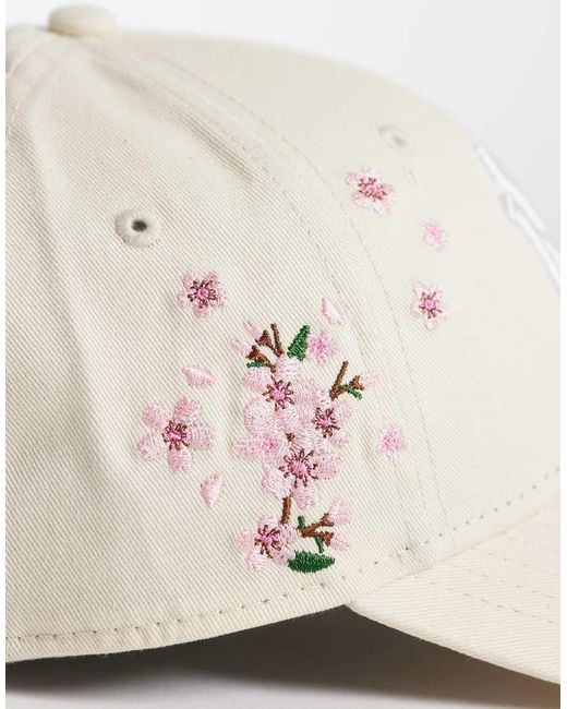 KTZ Natural Ny Yankees Womens 9forty Floral Embroidery Cap