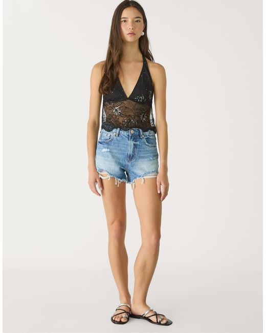 Top Allacciato Al Collo Con Paillettes Ricamate di Stradivarius in Blue