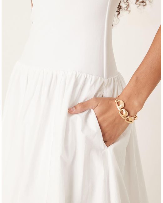 Robe boule mi-longue à taille basse - blanc Abercrombie & Fitch en coloris Natural
