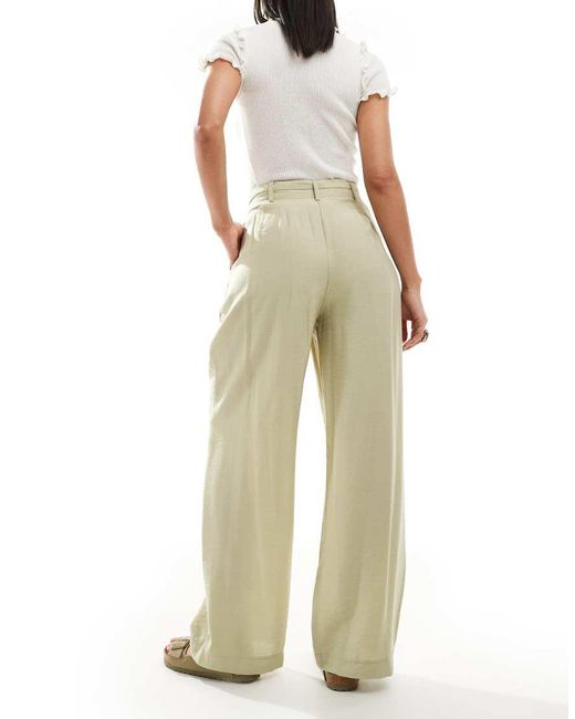 New Look Broek Met Wijde Pijpen En Riem in het Green