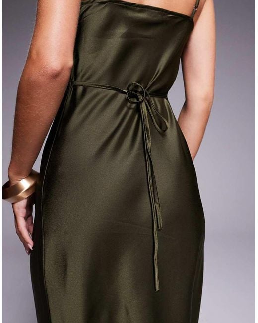 New Look Satijnen Midi-Jurk Met Gedrapeerde Halslijn in het Green