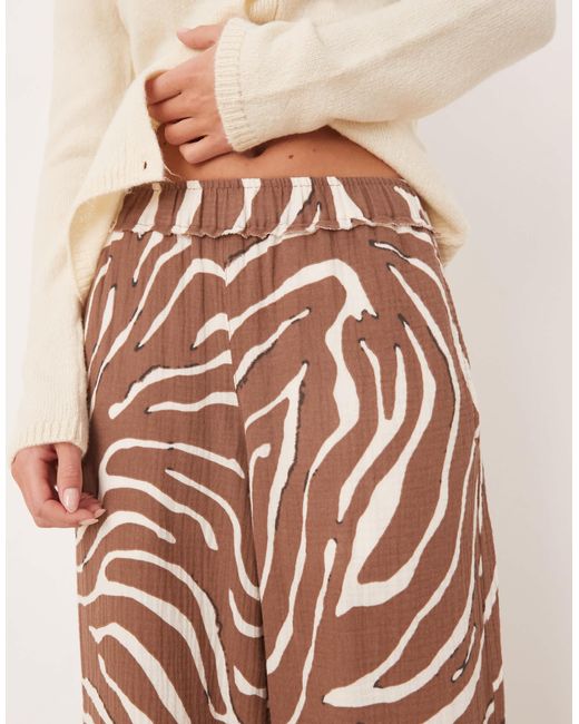 ASOS Natural Petite – schlupfhose aus grob gewebter baumwolle mit zebramuster