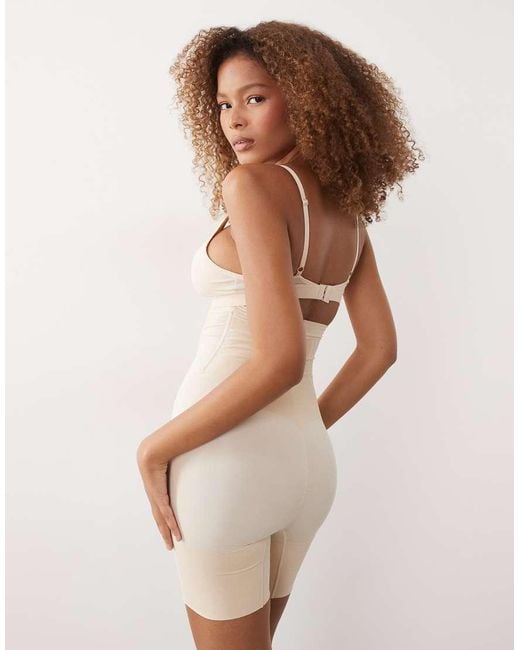 Spanx White Sculpt Gofigure High-waisted Mid-thigh Short