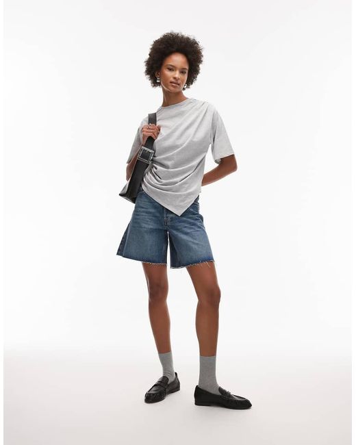 Camiseta Gris Jaspeado Con Bajo Asimétrico Fruncido De ASOS de color Blue