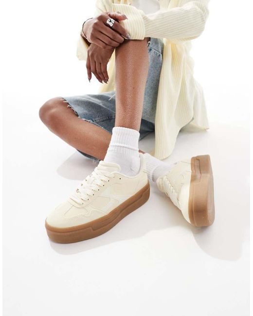 Stradivarius Natural Platform Gum Sole Trainer