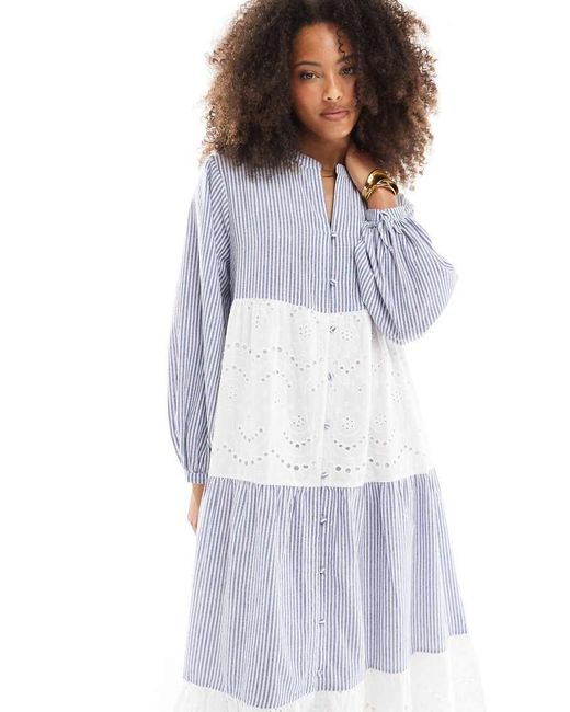 Native Youth Aangerimpelde Maxi Jurk Met Gestreepte En Broderie Stroken in het White
