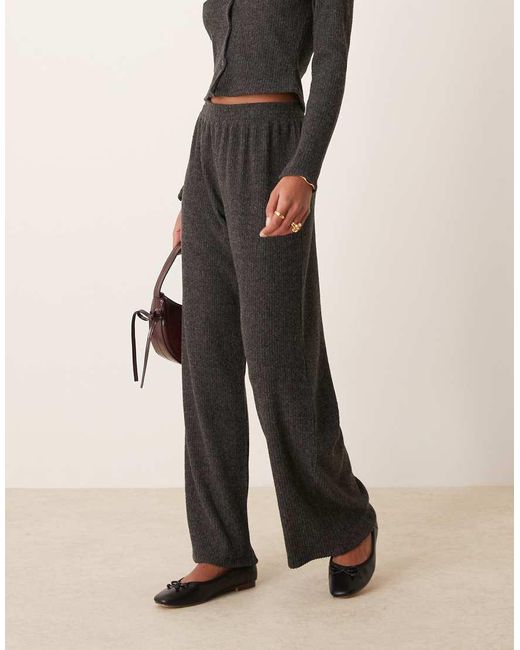 Pantaloni A Fondo Ampio Spazzolati A Coste di Miss Selfridge in Gray