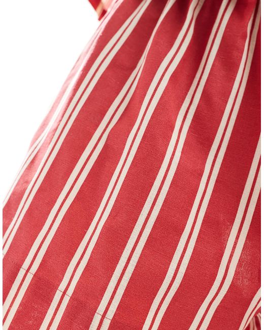 Short d'ensemble style caleçon à rayures Wednesday's Girl en coloris Red
