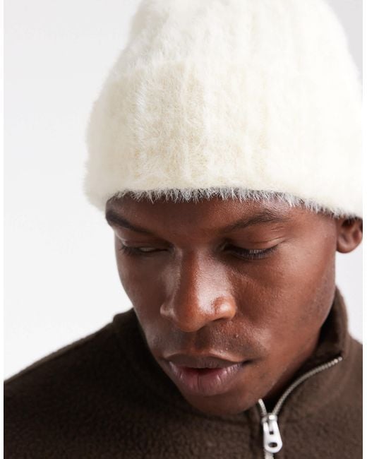ASOS – flauschige strickmütze in Brown für Herren