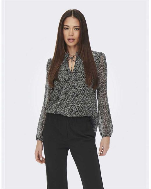 Top De ONLY de color Gray