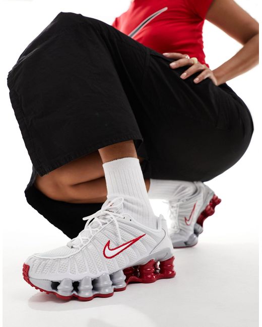 Shox tl - sneakers unisex bianche e rosse di Nike in Black