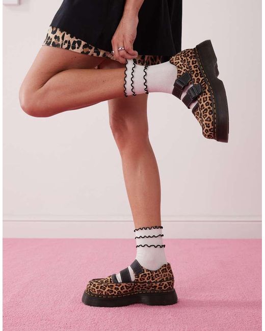 Dr. Martens Buzz in het Pink