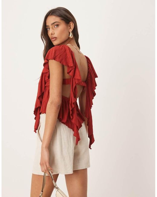 ASOS Top Van Kreukelstof Met Fladdermouwen En Open Achterkant in het Red