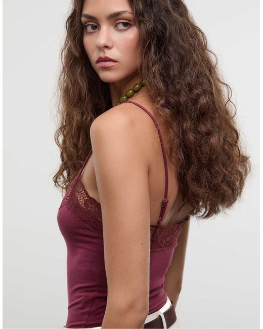 Body di Stradivarius in Brown