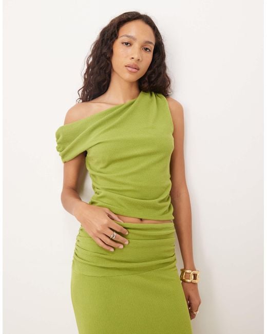 ASOS Green – asymmetrisches, strukturiertes und geripptes oberteil
