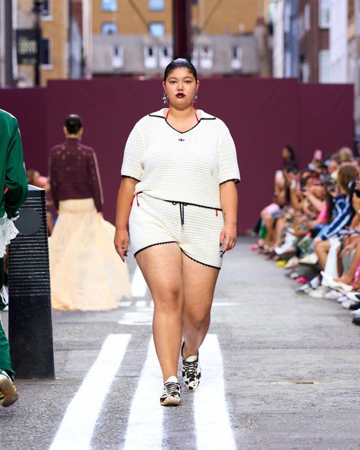 Originals x asos - short en maille au crochet à bords contrastants - écru Adidas en coloris White