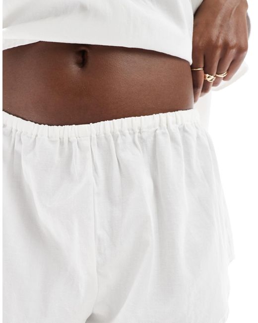 Cotton On White Cotton on – gesmokter pyjama aus gewebe