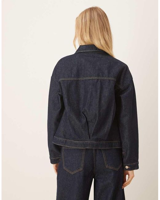 Giacca Di Jeans Squadrata Indaco Con Pieghe Sul Retro di ASOS in Blue
