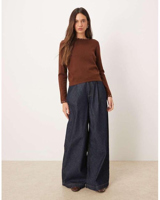 Mango Top Met Rechte Hals Met Studs in het Brown