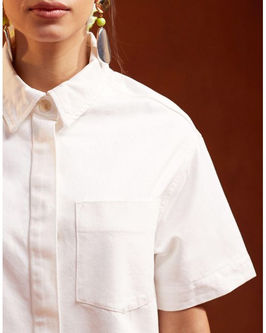 Robe chemise en denim à manches courtes ASOS en coloris White